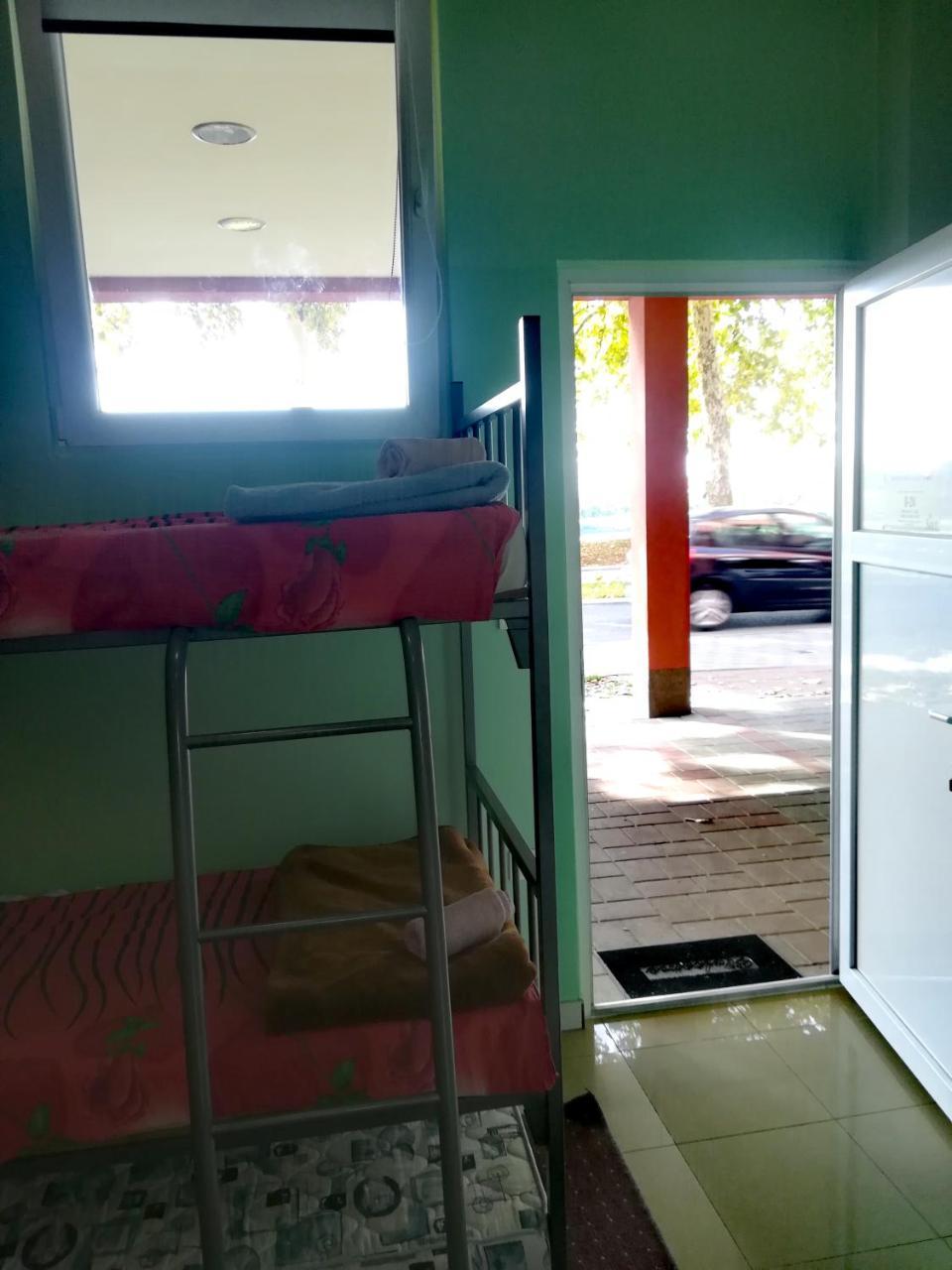 Guesthouse Sava สลาวอนสกีบรอด ภายนอก รูปภาพ