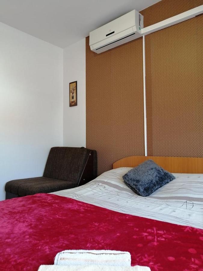 Guesthouse Sava สลาวอนสกีบรอด ภายนอก รูปภาพ
